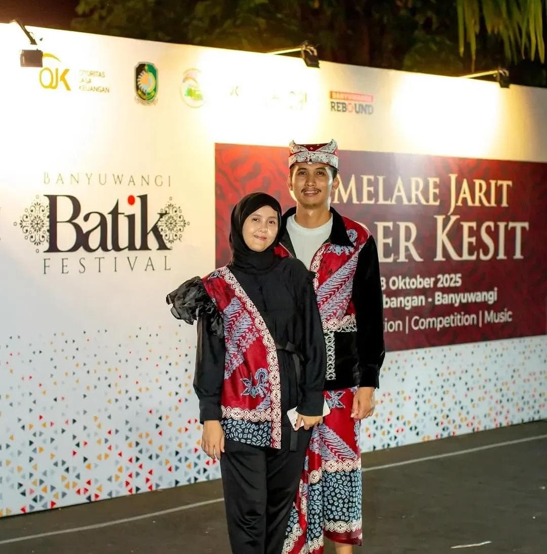 Busana batik Kanigara dikenakan dalam ajang Banyuwangi Batik Festival