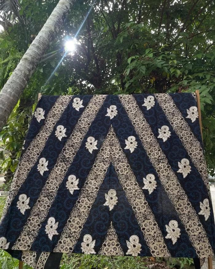 Kain batik motif khas Bilobatik