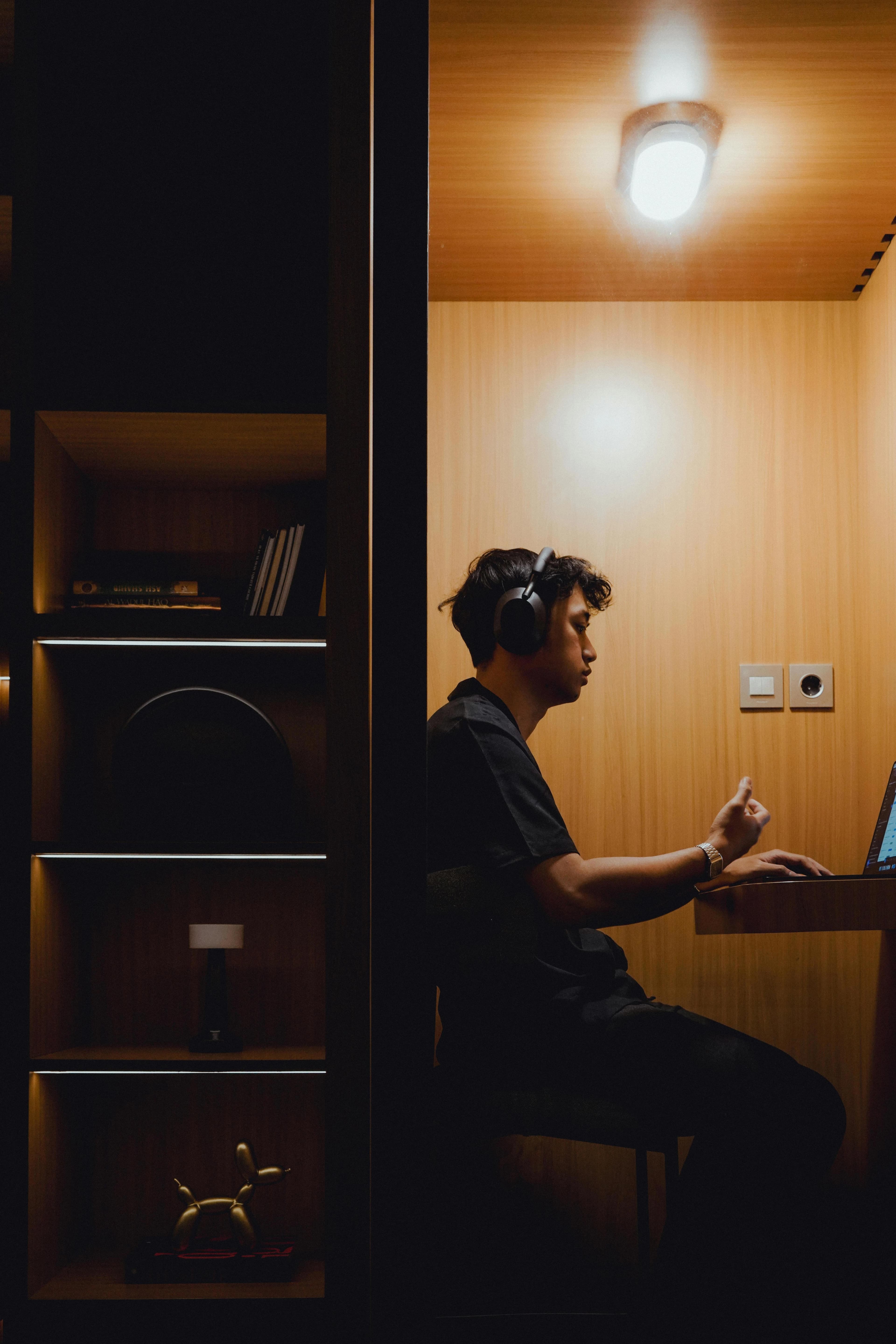 Work From Anywhere (WFA): Tantangan, Realita, dan Alasan Tidak Semua Bisa Bertahan
