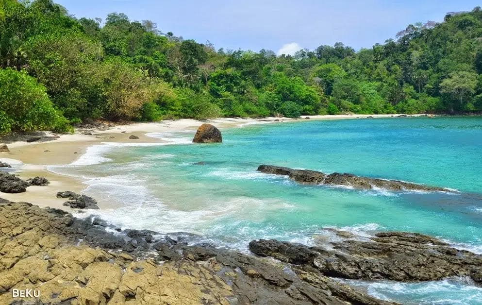 Wedi Ireng Beach