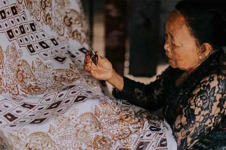 Batik Banyuwangi dan Identitas Budaya Osing: Warisan Budaya yang Mendunia