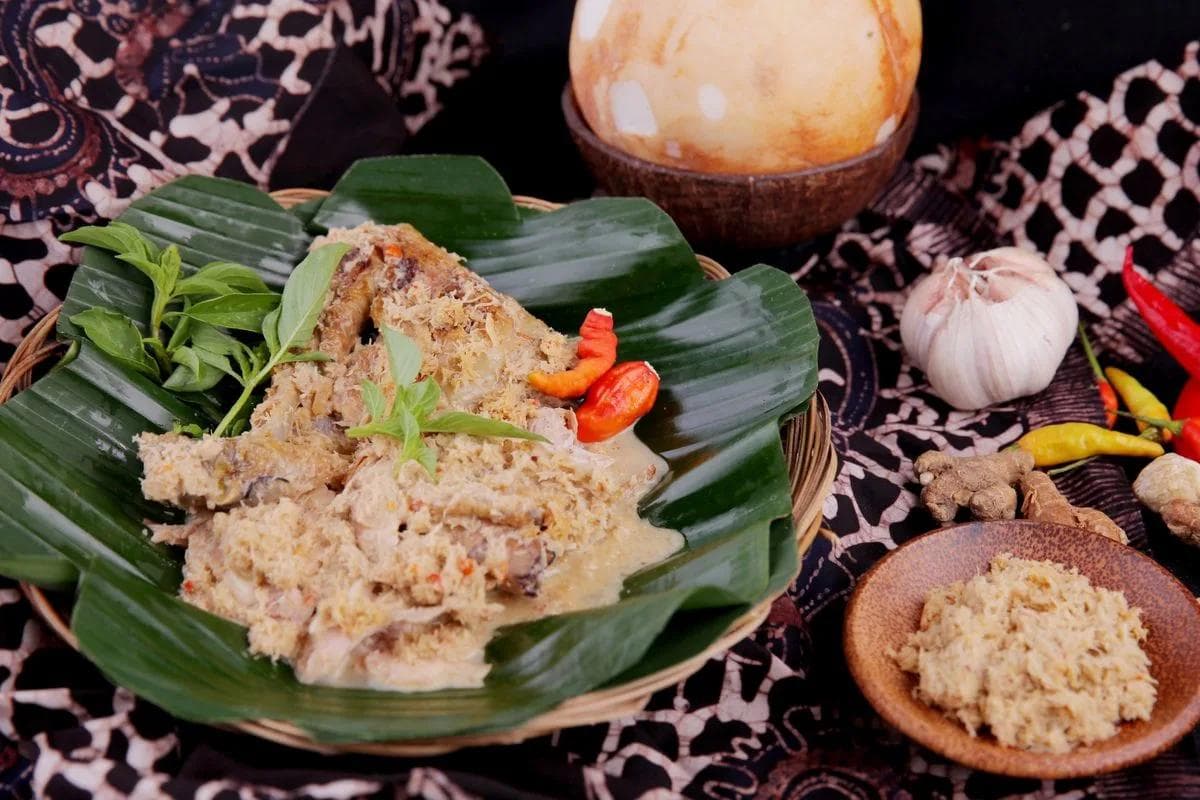 Pecel Pitik Banyuwangi: Kuliner Sakral Suku Osing yang Kaya Filosofi