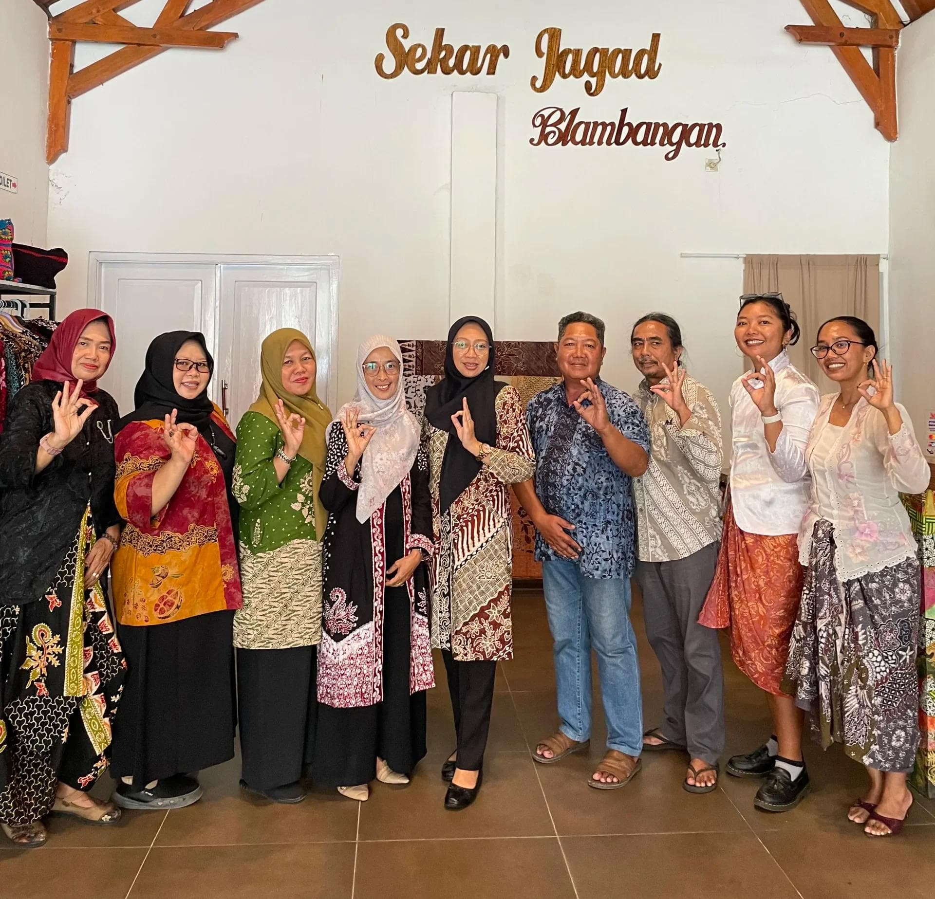 Don’t Get It Wrong! The Difference Between Men’s and Women’s Batik Motifs