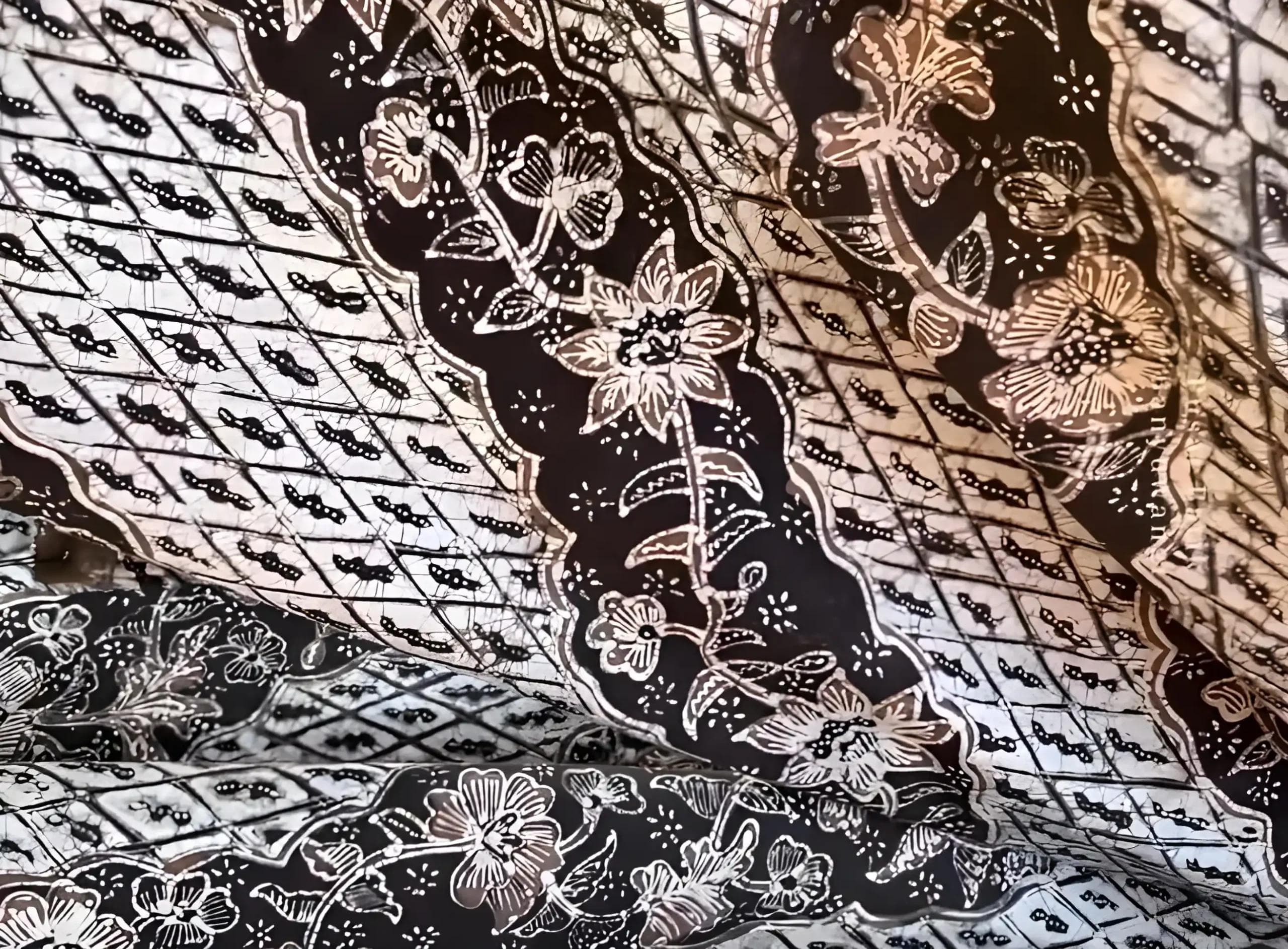Natural Dyes in Traditional Batik Are Still Preserved Amid Modernization