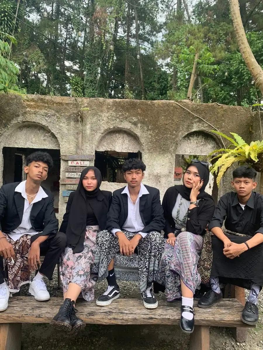 Batik Kini Bukan Sekadar Kain, Tapi Identitas Gen Z